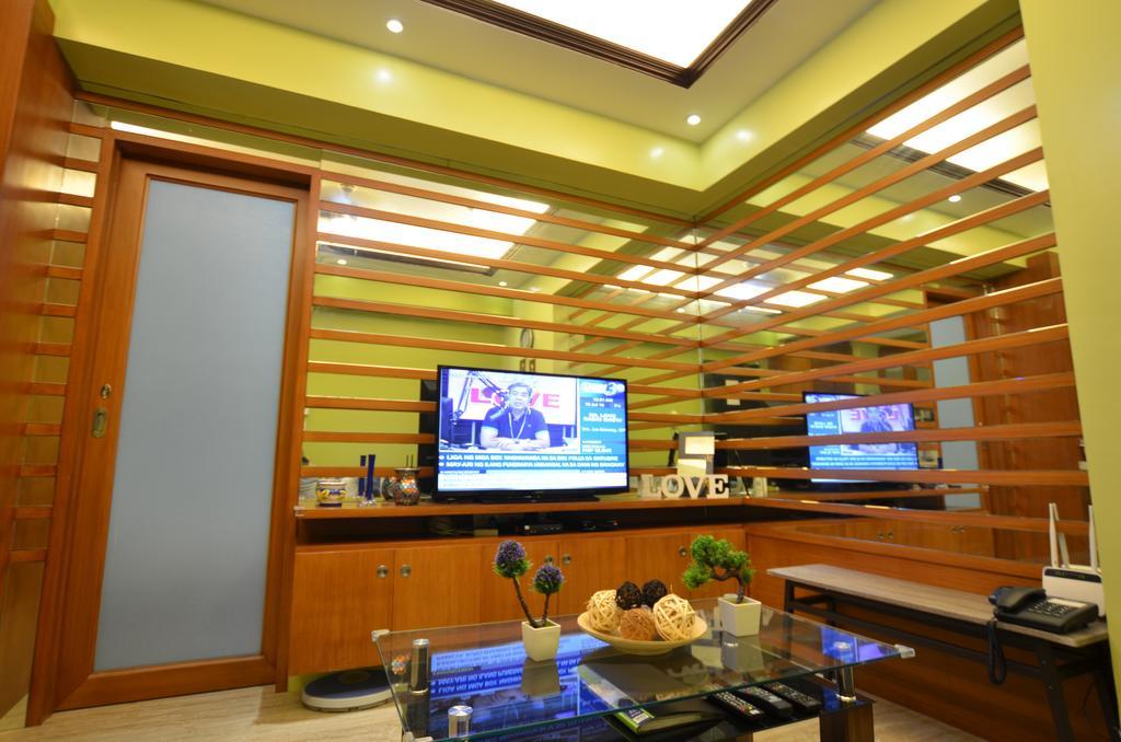 A Homey Place At Adriatico Manila Exteriör bild